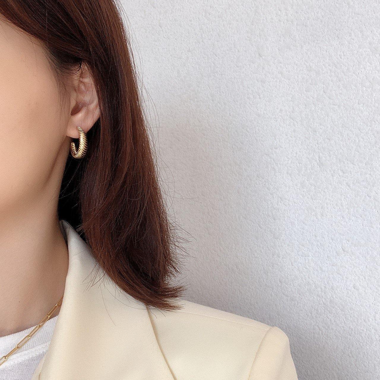 Exaggerated Designer Hoop Earrings For Women Fashionable Big Circle Gold  Hoops With Dangle Eardrop Jewelry Accessory From Jewelry622, $23.12 |  DHgate.Com